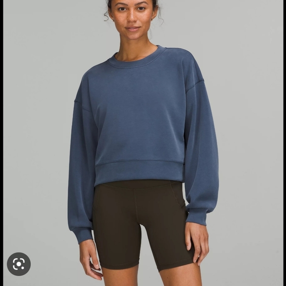 lululemon athletica Sweaters - Lululemon perfectly oversized softstreme cropped crew size 4